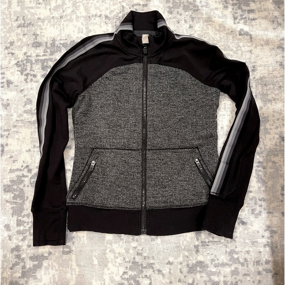 Athleta Girl Herringbone Jacket Size S/7 | Full Zip Pockets and Thumbholes